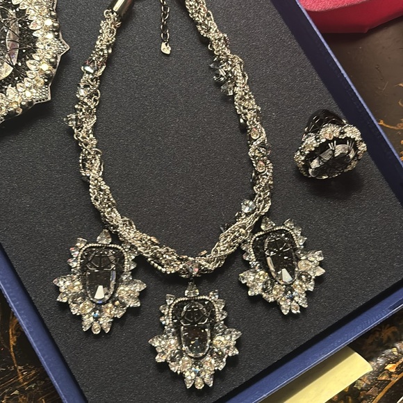 RARE Authentic Swarovski large black diamond Collar necklace. - Picture 6 of 16
